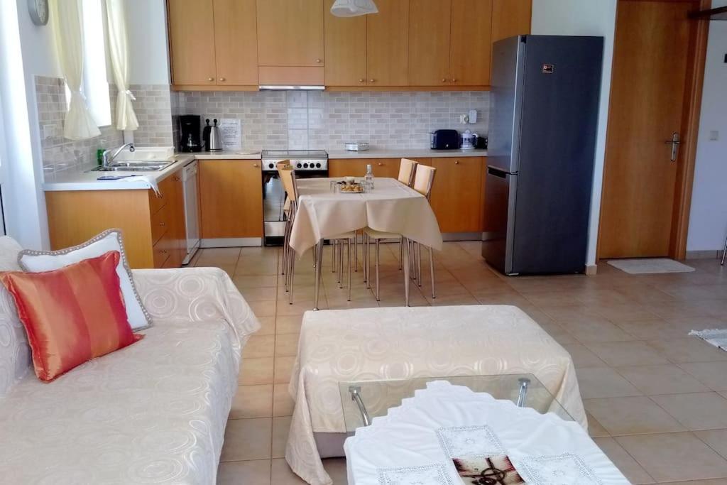 Cozy New Apartments Nea Chora 干尼亞 外观 照片